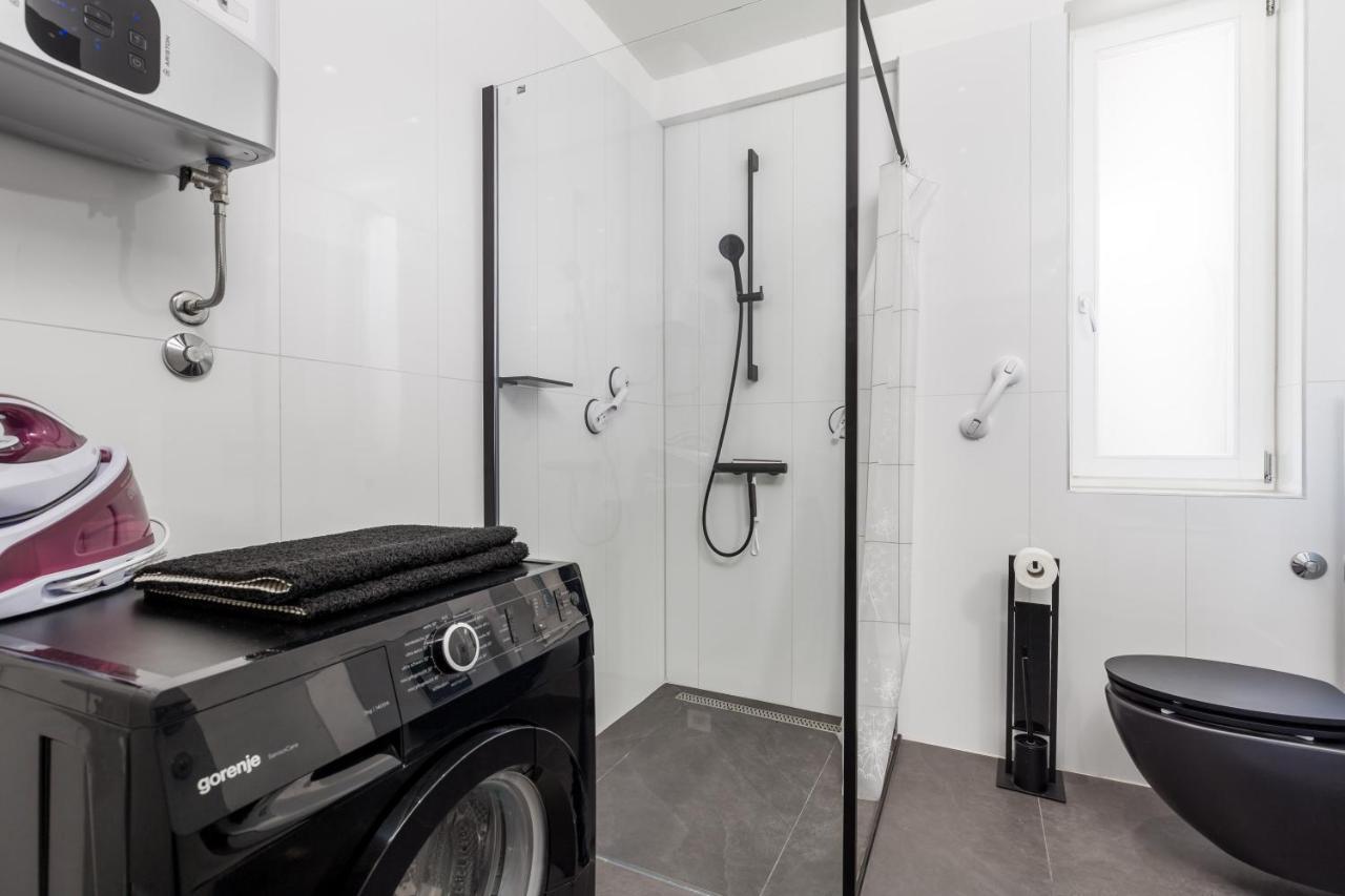 Apartman Rhea Opatija Exteriör bild