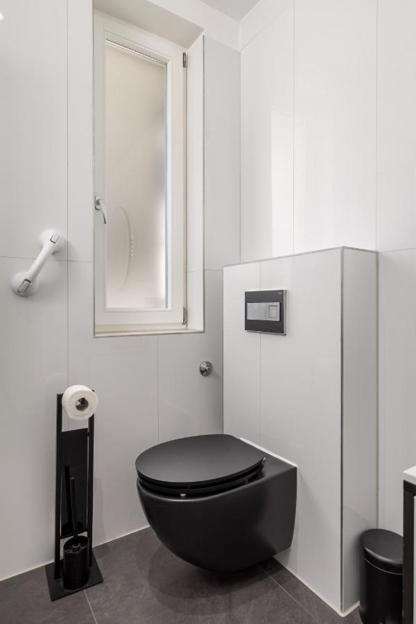 Apartman Rhea Opatija Exteriör bild