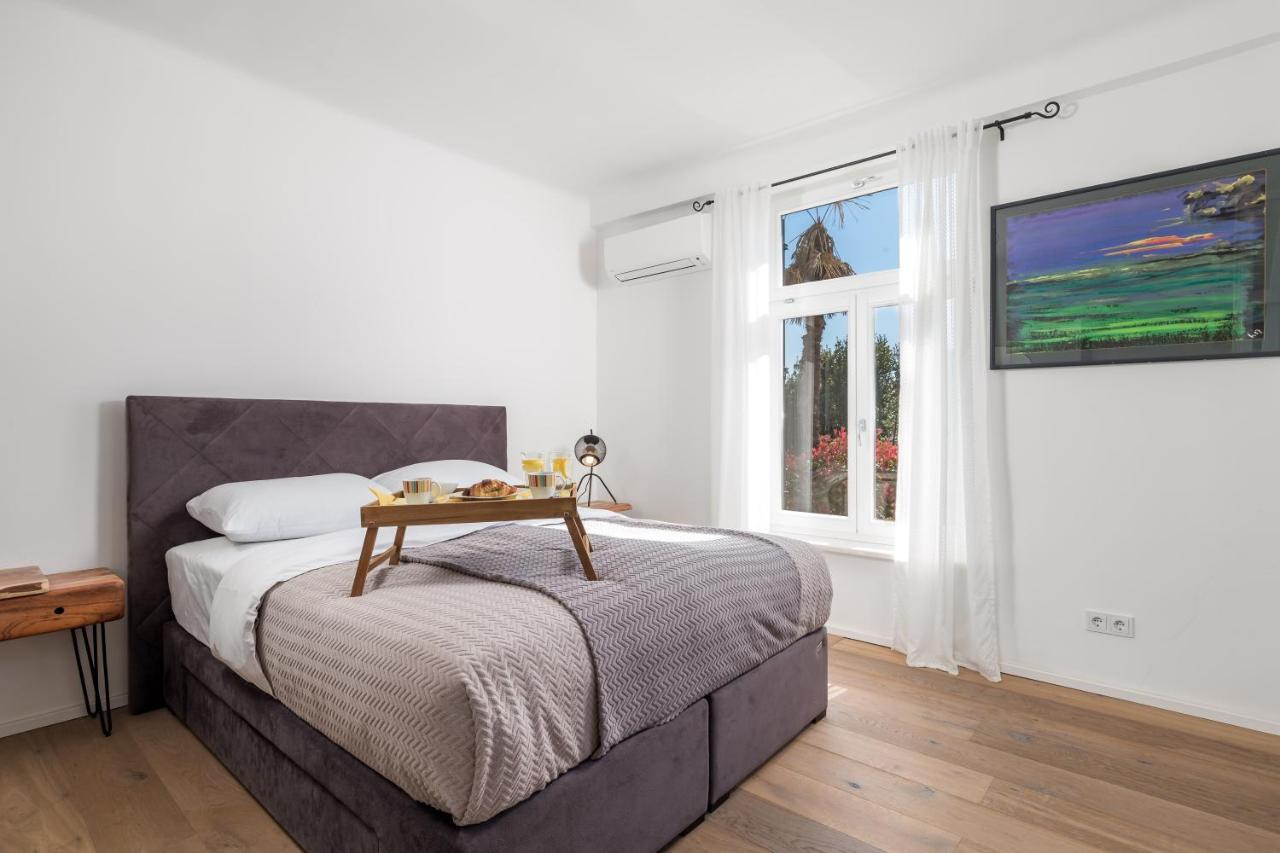 Apartman Rhea Opatija Exteriör bild